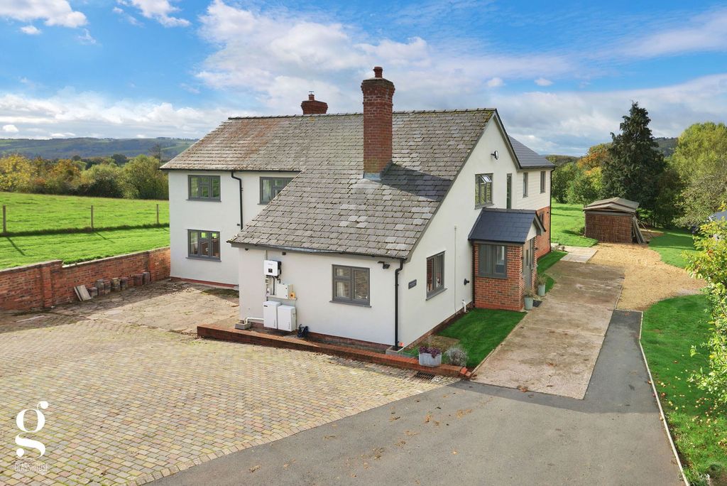 Property photo 2 of 43