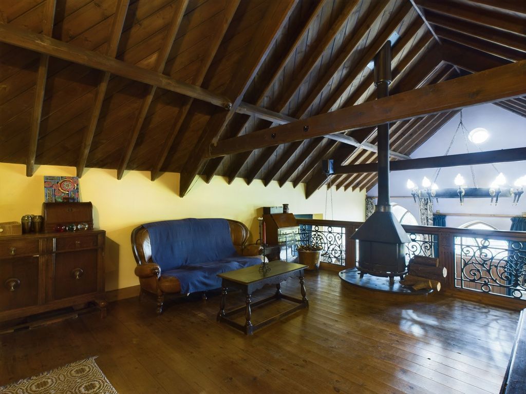 Property photo 3 of 26