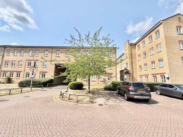 Property photo 1 of 9