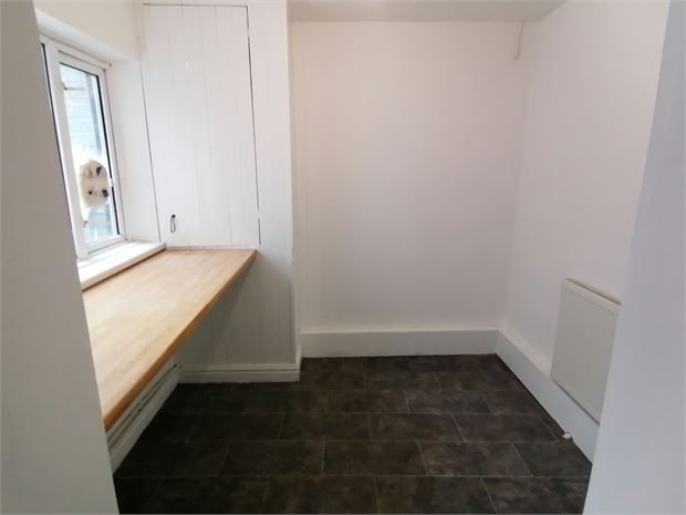 Property photo 3 of 9 Utility Room