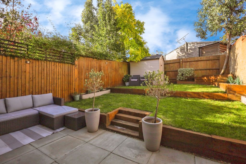 Property photo 3 of 17