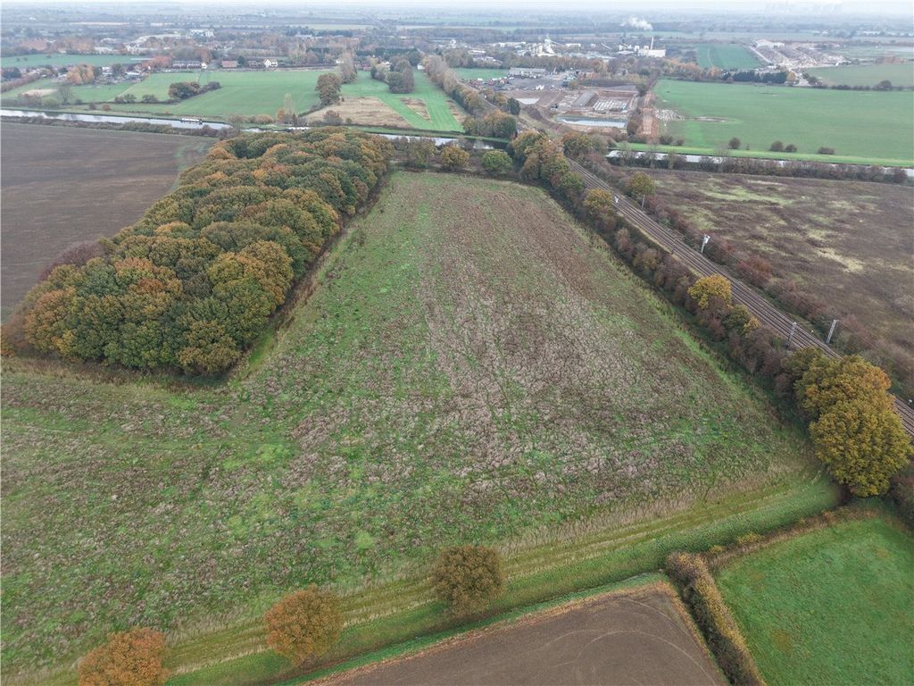 Property photo 2 of 7 Picture No. 06