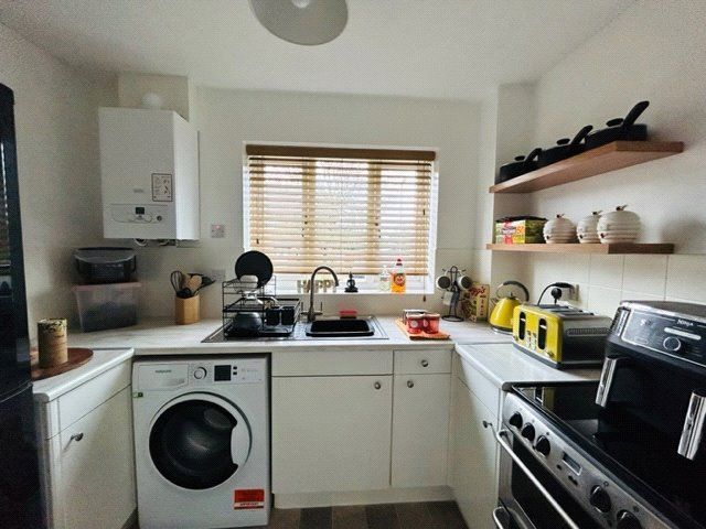 Property photo 3 of 7
