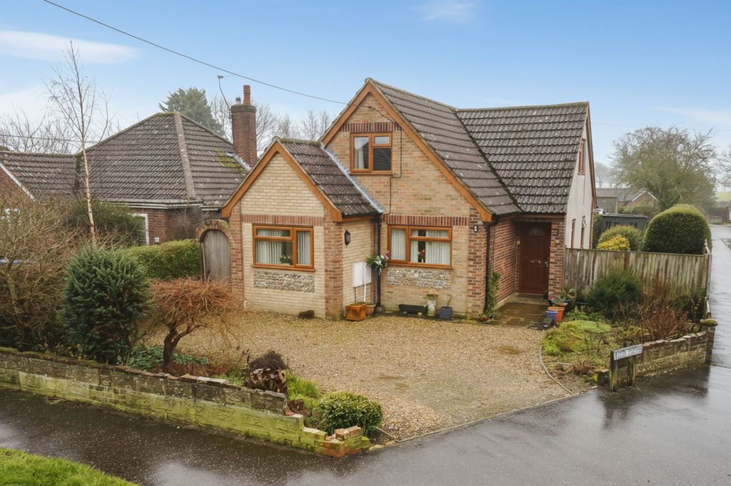 Property photo 1 of 21