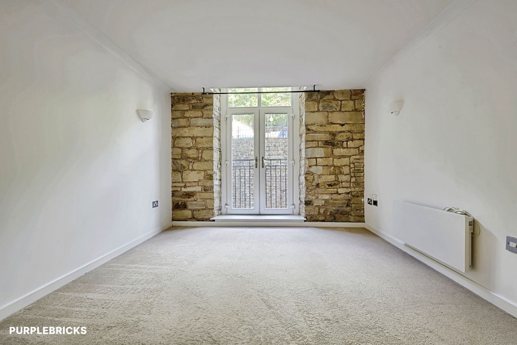 Property photo 3 of 29