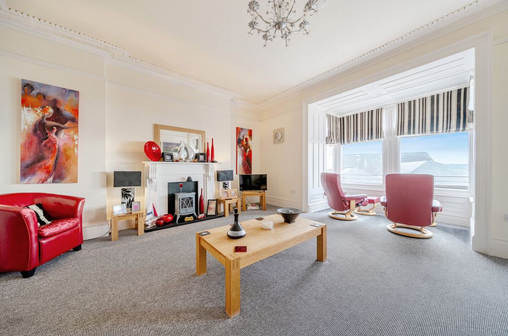 Property photo 2 of 30 1396584-13-697259...