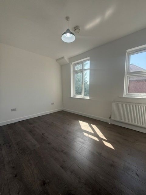 Property photo 3 of 6 3