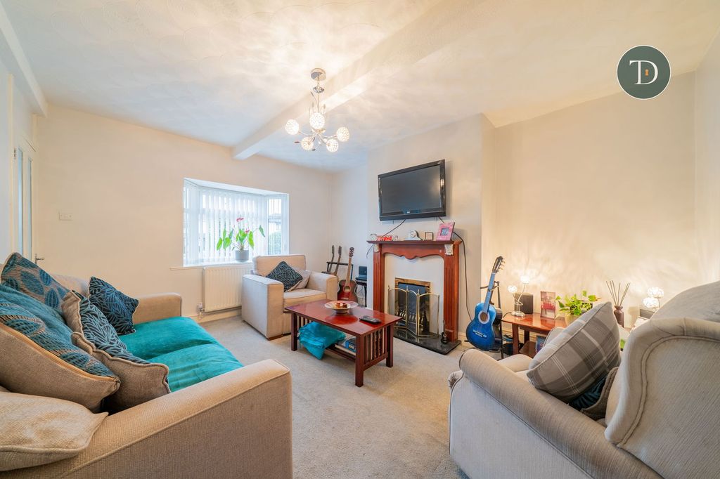 Property photo 3 of 26