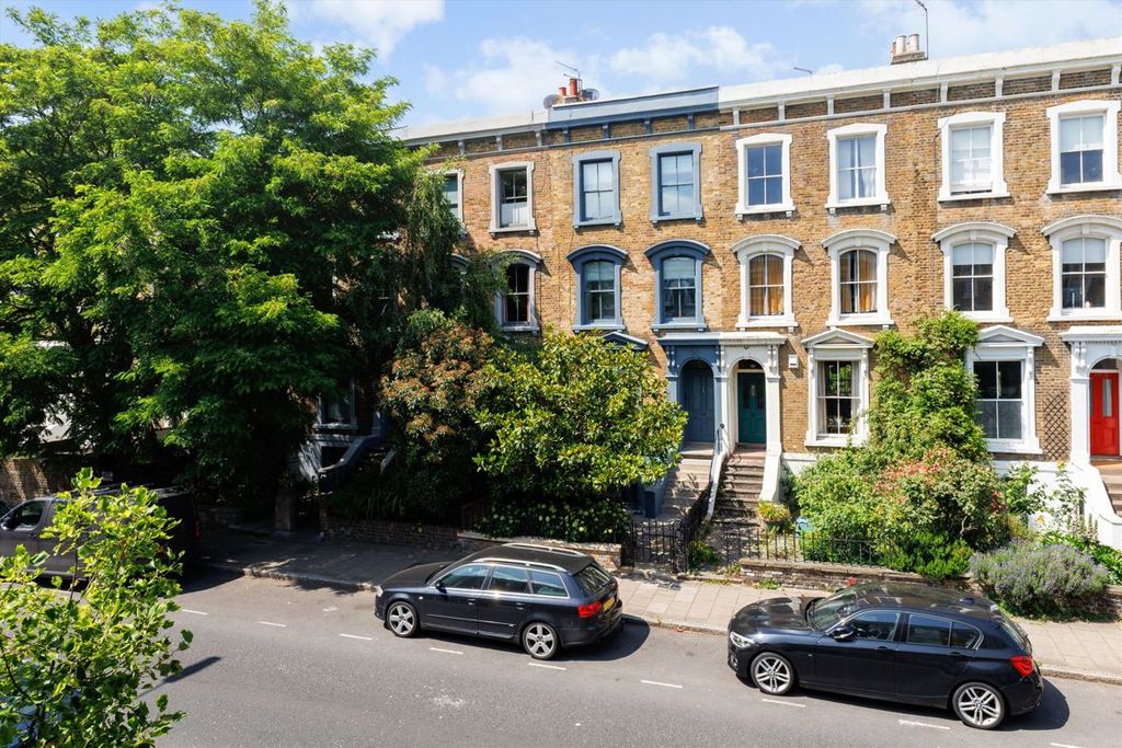 Property photo 1 of 25