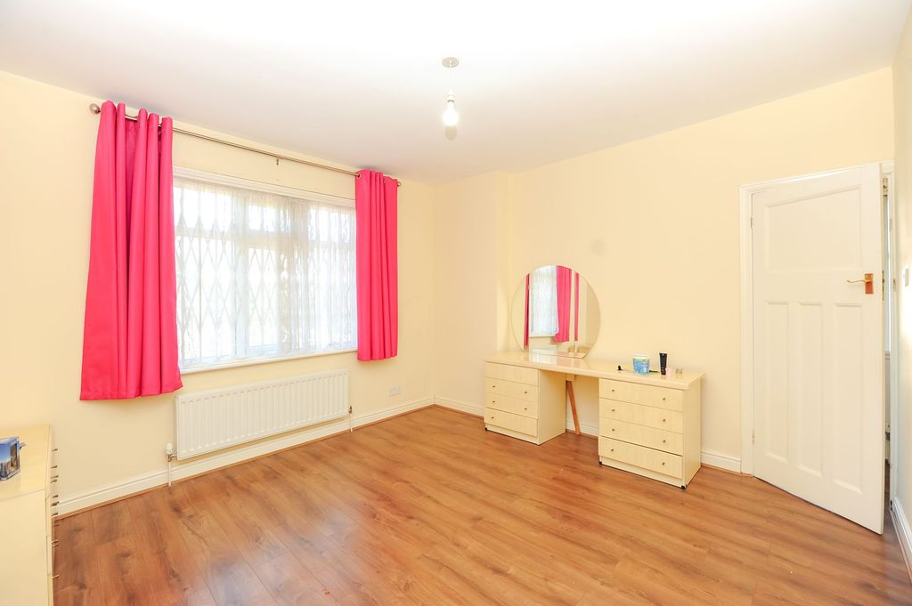 Property photo 3 of 15 Bedroom 1