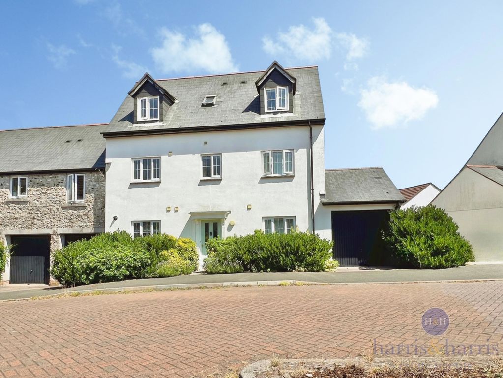 Property photo 1 of 16 Pbox-Img.Jpg