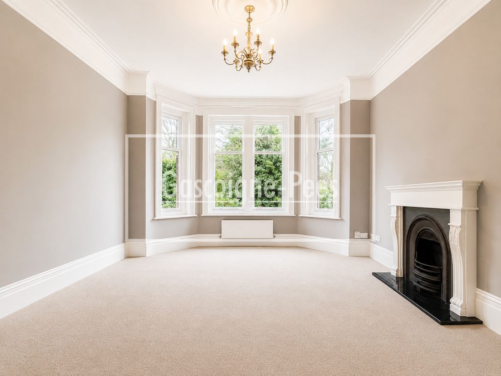 Property photo 2 of 5