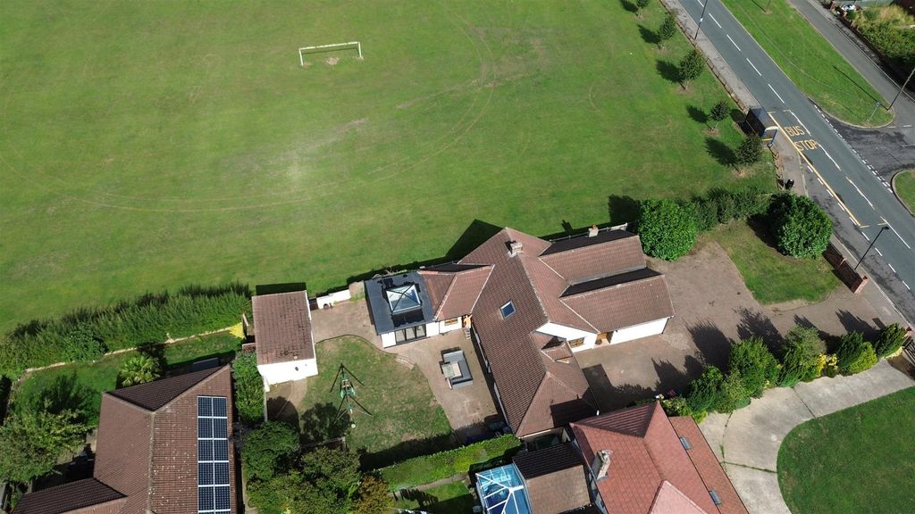 Property photo 3 of 30 Dji_0413.Jpg