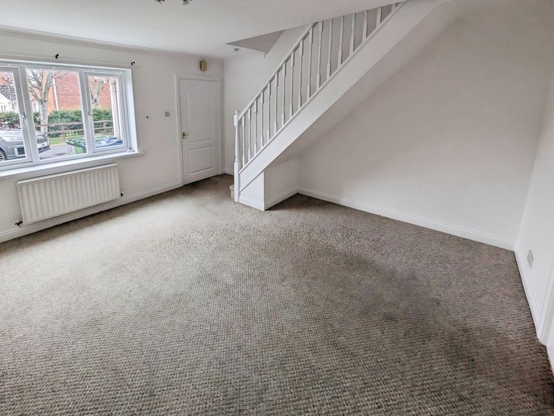 Property photo 3 of 8 Photo 8