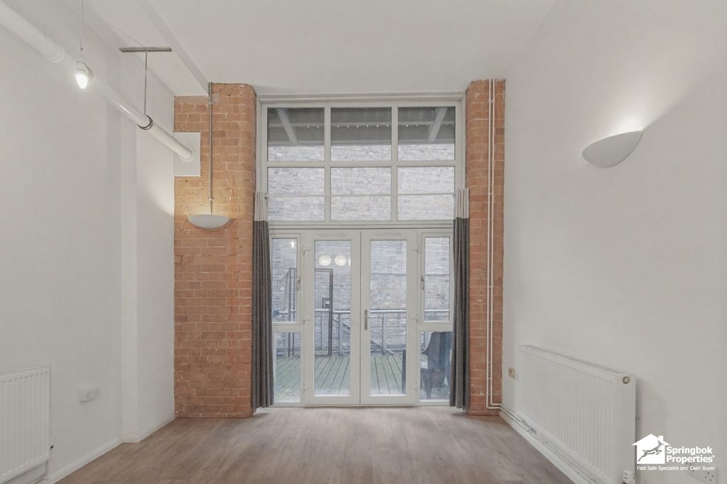 Property photo 3 of 14 Image 5