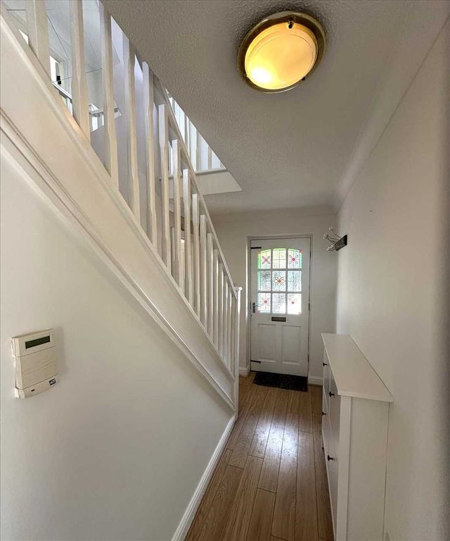 Property photo 2 of 22 Ground Floor