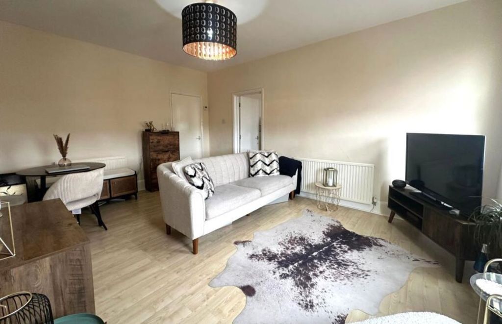 Property photo 3 of 4