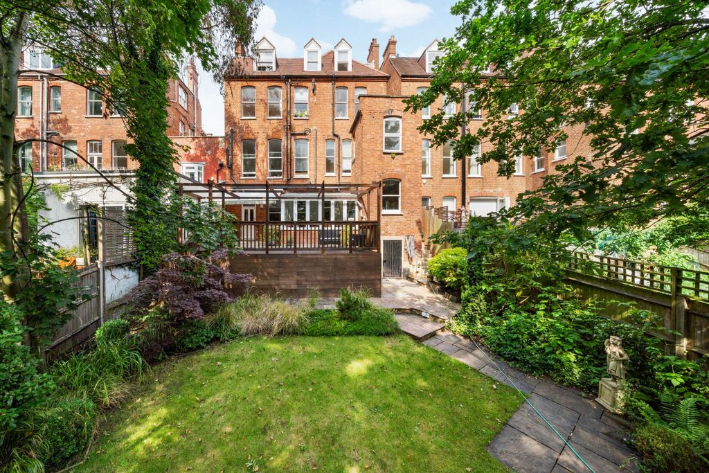 Property photo 2 of 20 5350161