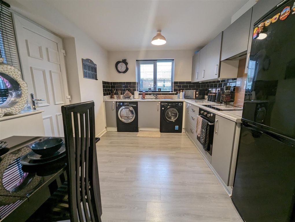 Property photo 3 of 15 Kitchen/Breakfast Room