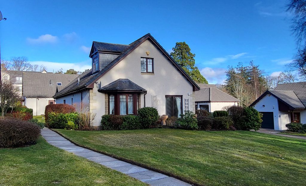 Property photo 1 of 34