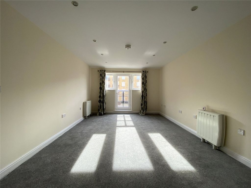 Property photo 2 of 8 Picture No. 07