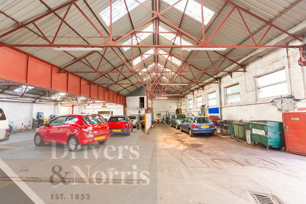 Property photo 1 of 14