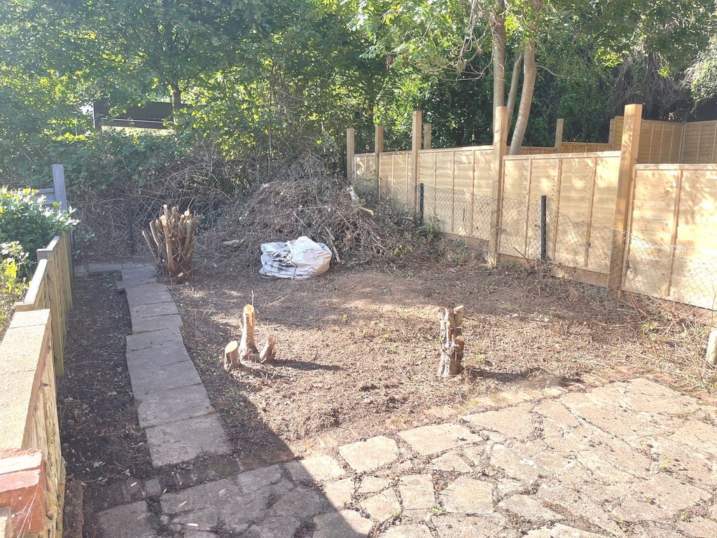 Property photo 3 of 8