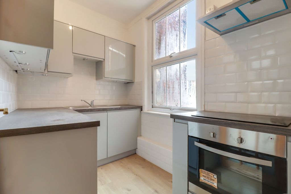 Property photo 2 of 10 Kitchen-6