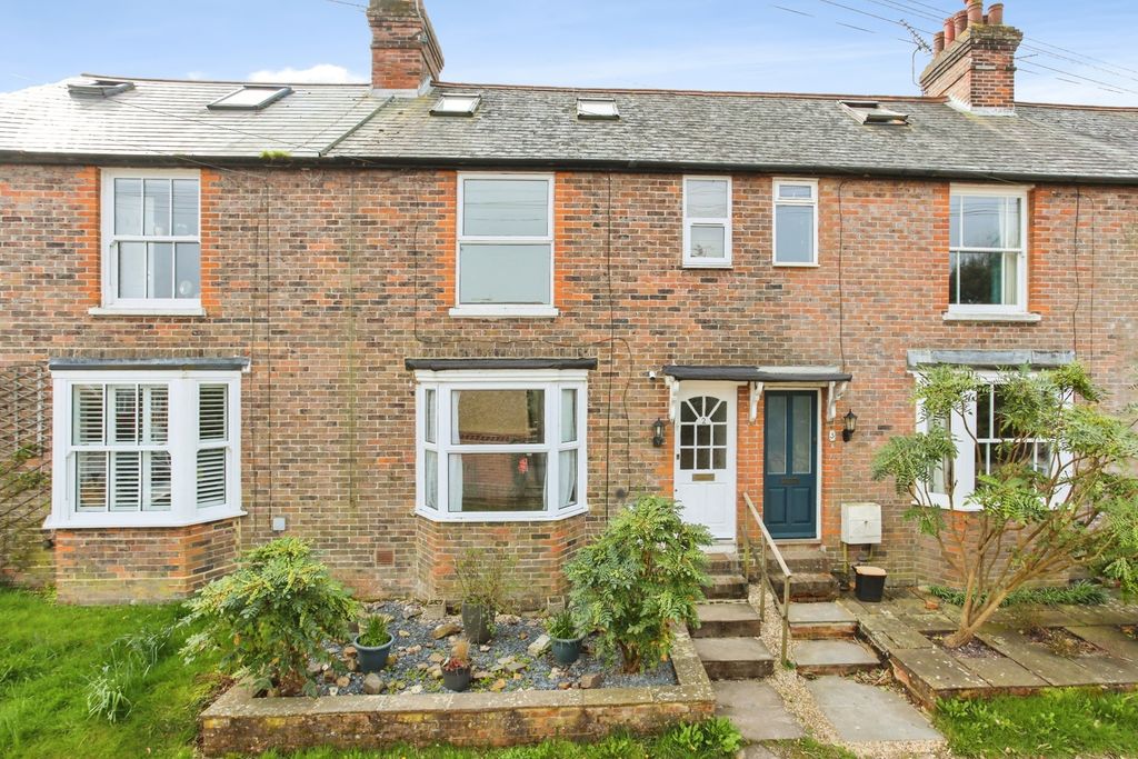 Property photo 1 of 16 Front