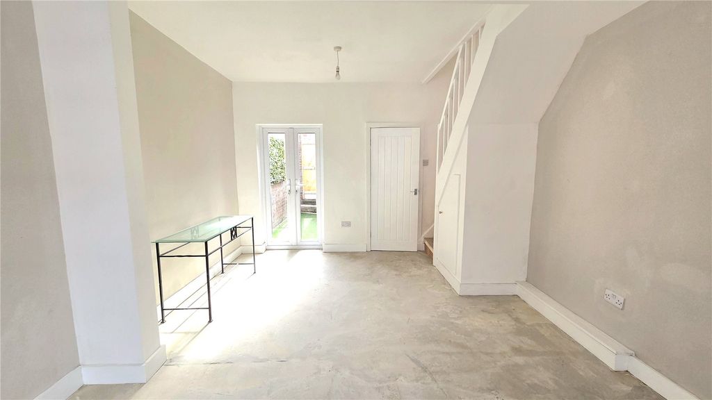 Property photo 3 of 17 Picture No. 16