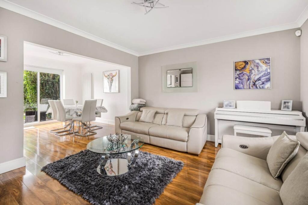 Property photo 3 of 22