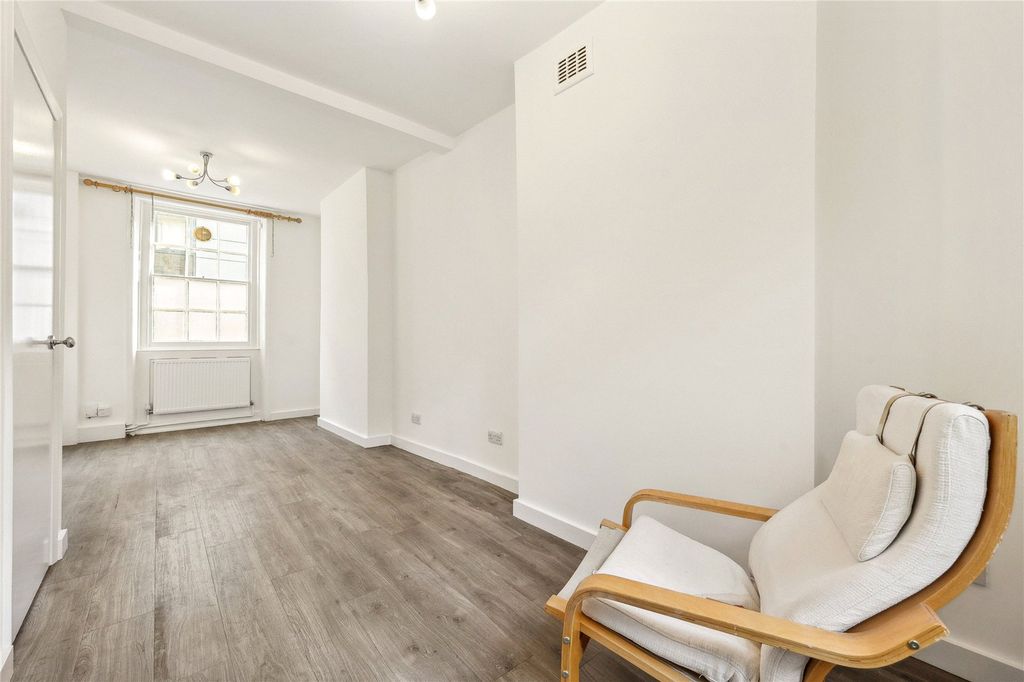 Property photo 2 of 18 Picture No. 06