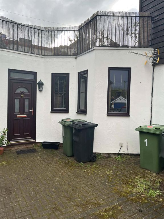 Property photo 1 of 13 Picture No. 23