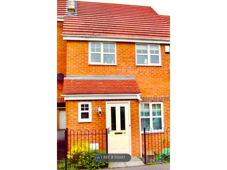 Property photo 1 of 8 Front