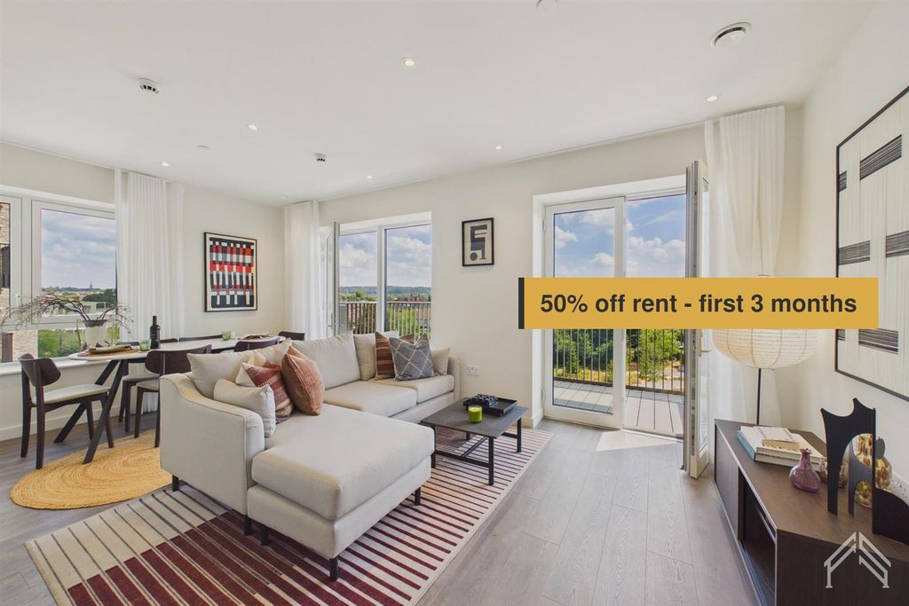 Property photo 1 of 15 Flagstones-Gold-Banner-06.Png