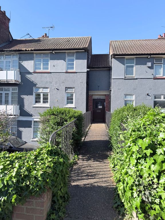 Property photo 1 of 1 3 Bedroom Flat To Let Â€“ Harrow Road, Wembley (Ha0)