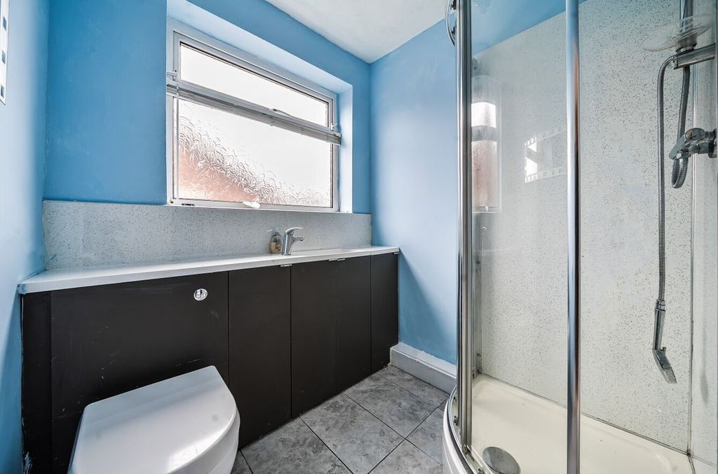 Property photo 3 of 19 13563081568Cbe2610Eac3