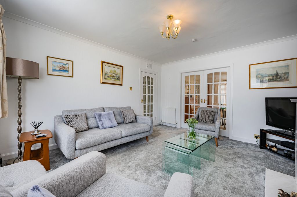 Property photo 3 of 51