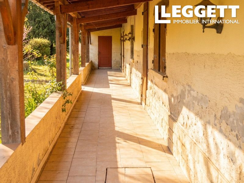 Property photo 3 of 10