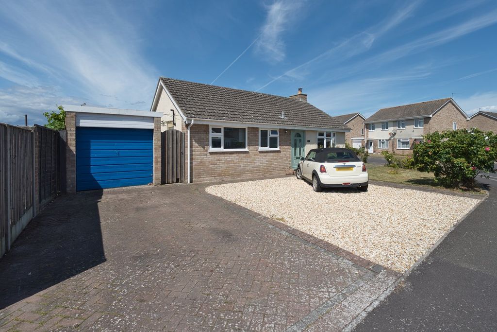 Property photo 1 of 13