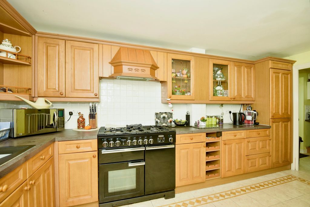 Property photo 2 of 17 Photography