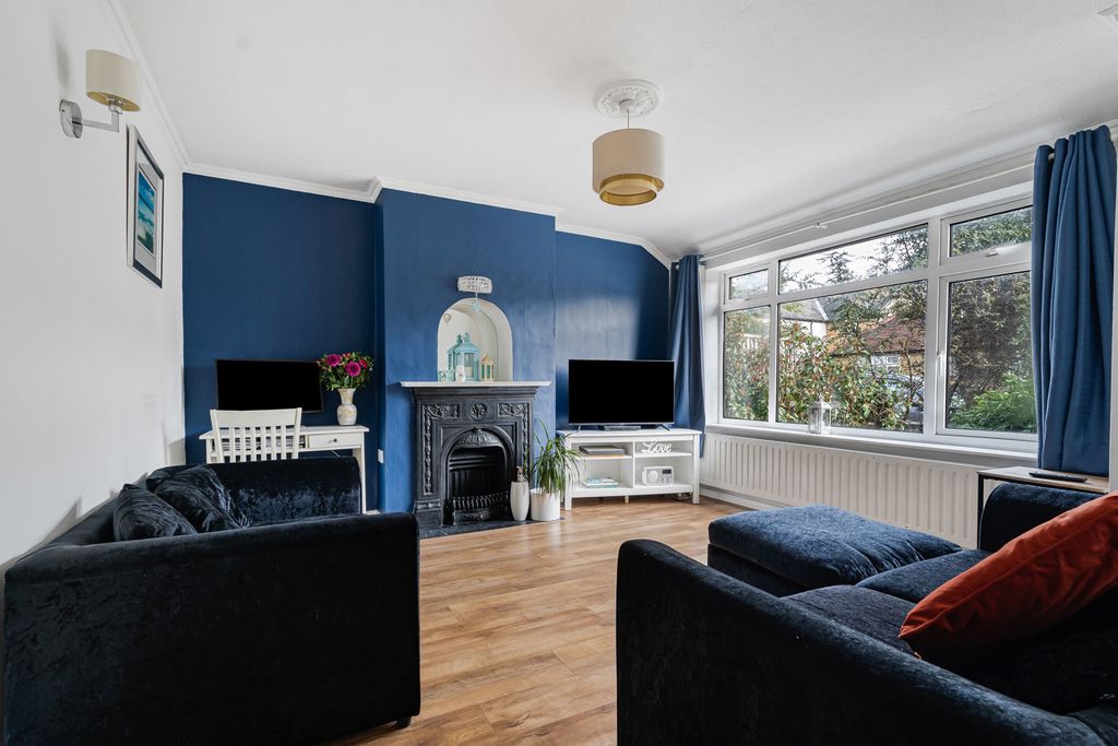 Property photo 2 of 16 Reception Room