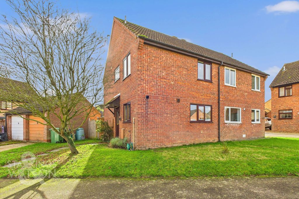 Property photo 2 of 16