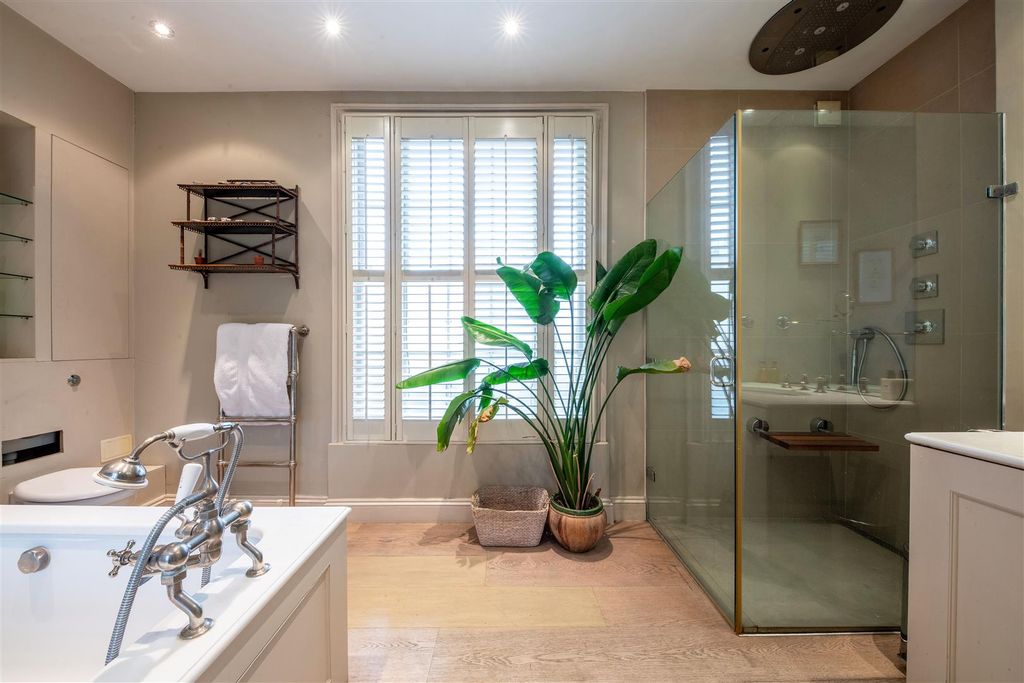 Property photo 1 of 7 342 Fulham Road 3692 Bath.Jpg