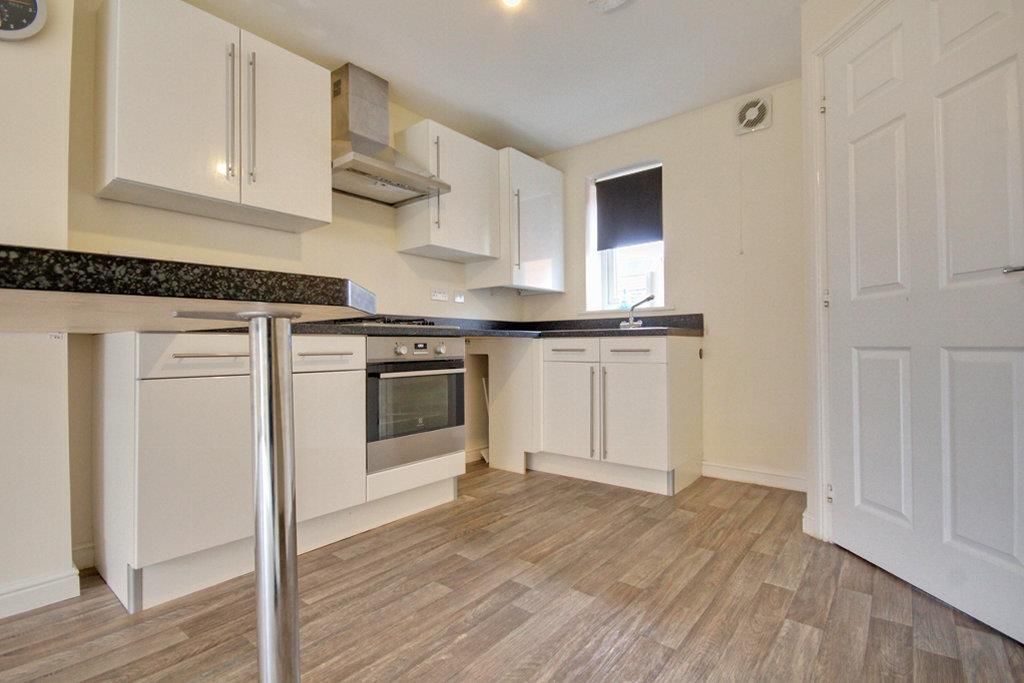 Property photo 2 of 11 Img_1715-Img_1717_Lzn.Jpg