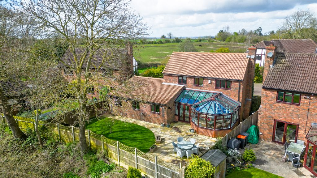 Property photo 3 of 26 Akeman Residential