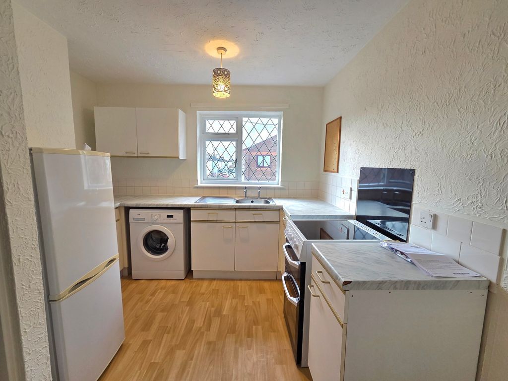 Property photo 3 of 11 Image