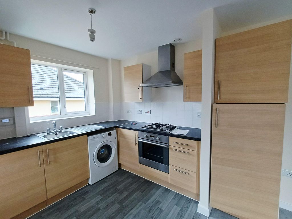 Property photo 2 of 15 Kitchen