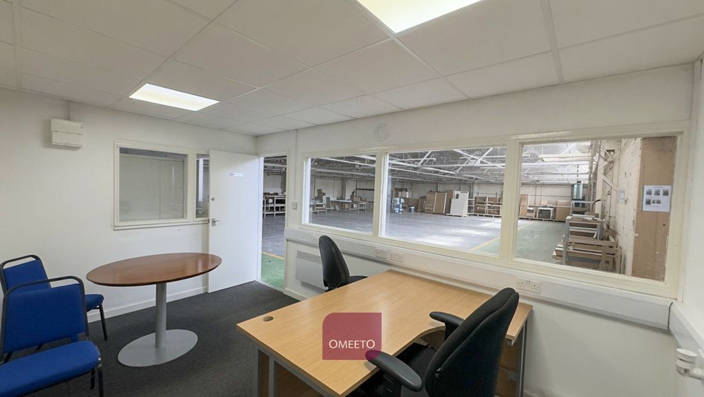 Property photo 3 of 4 Office Space