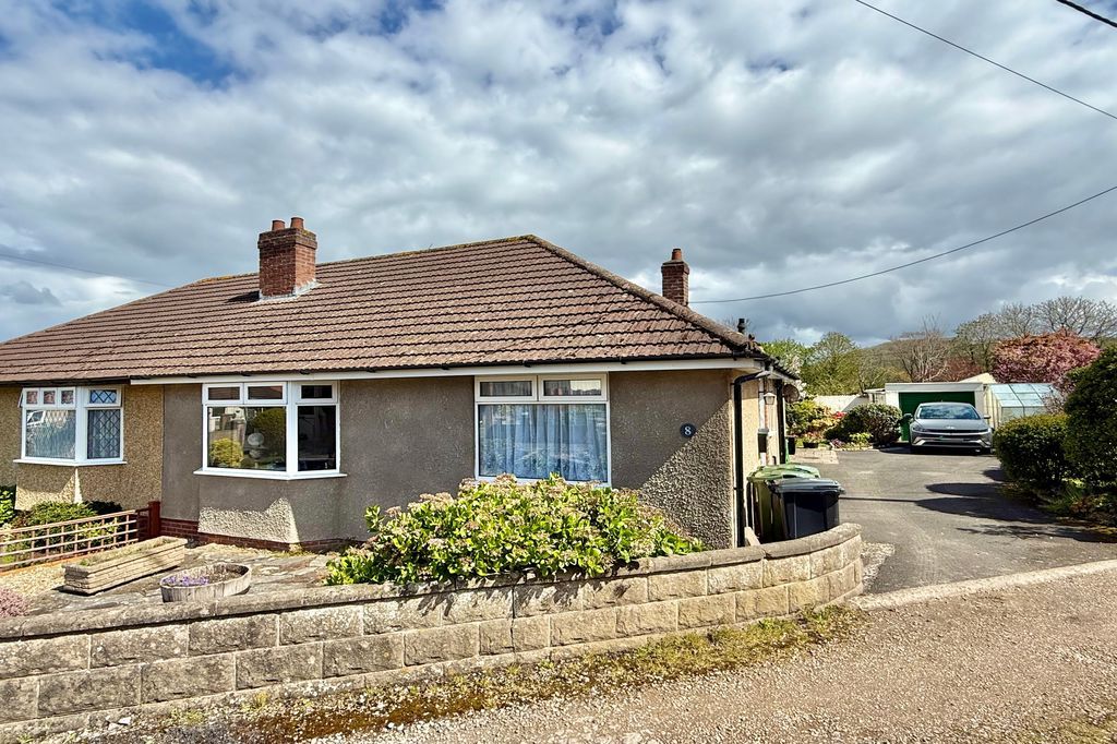 Property photo 3 of 27 Front